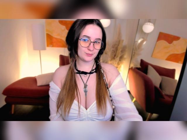 Visit EmmaBloomm profile