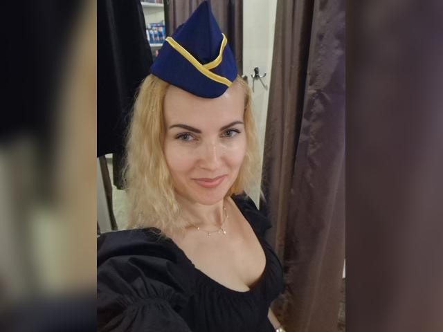 Visit AshleyLily profile