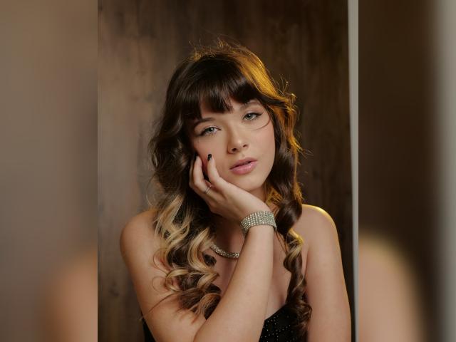 Visit AliceSweet profile