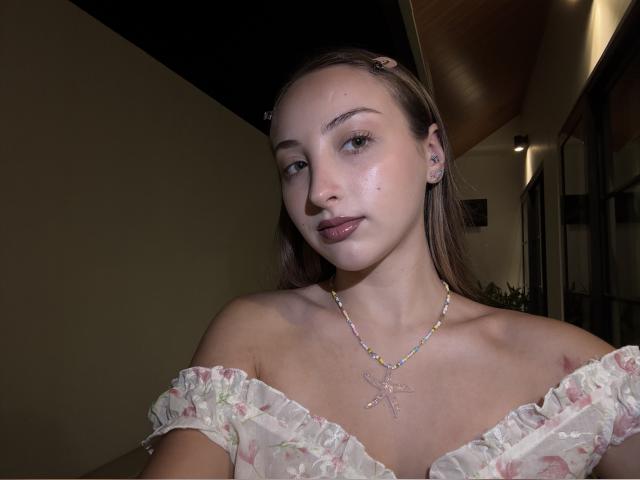 Visit DreamyEva profile