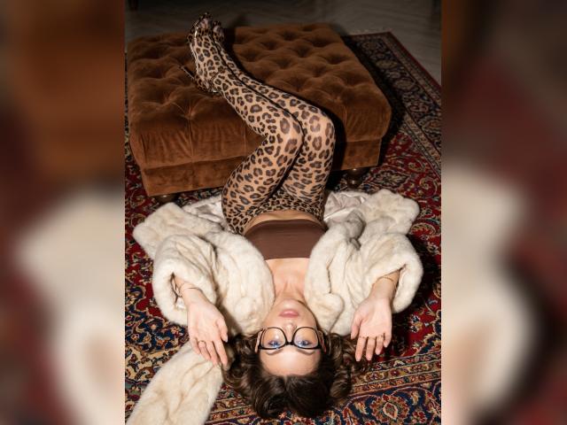 Visit BonnieFanny profile