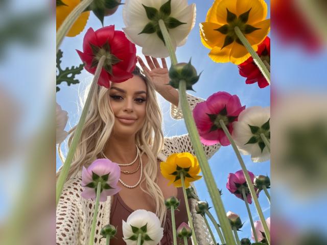 Visit MissReese profile