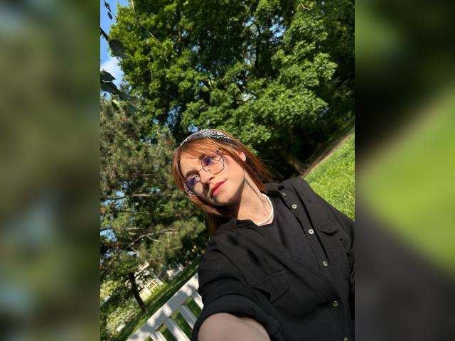 Visit KallyLees profile