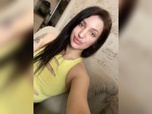 Visit Shakira profile