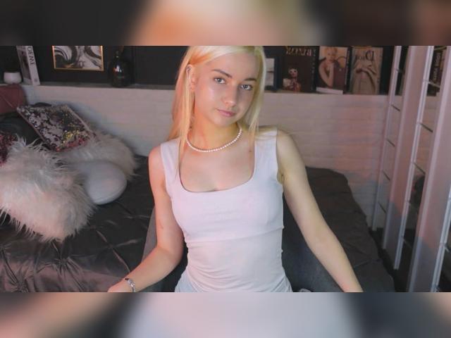 Visit JessieCuti profile