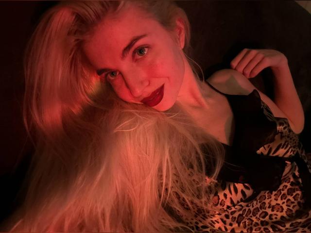 Visit Elunor profile