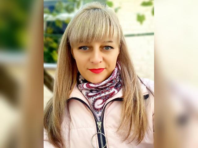 Visit KissedVelvet profile