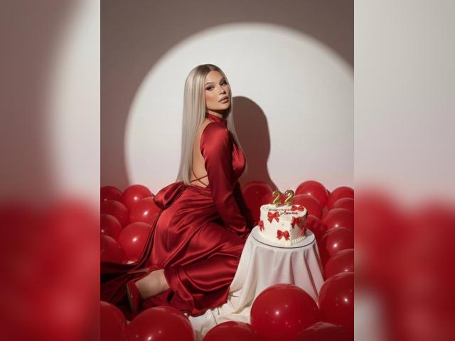 Visit BellaBlacks profile