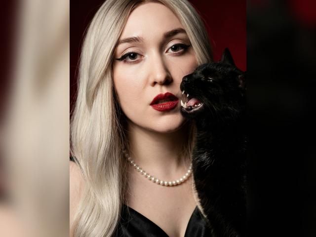 Visit AlisonBlack profile