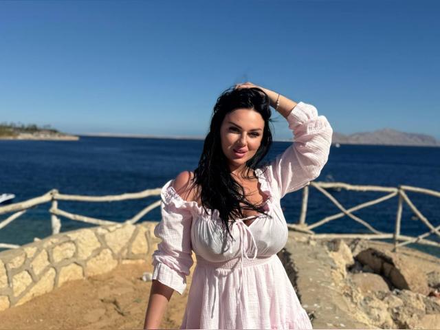 Visit HottiePie profile