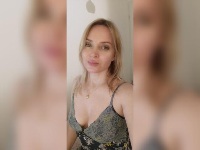 Visit Tianae profile