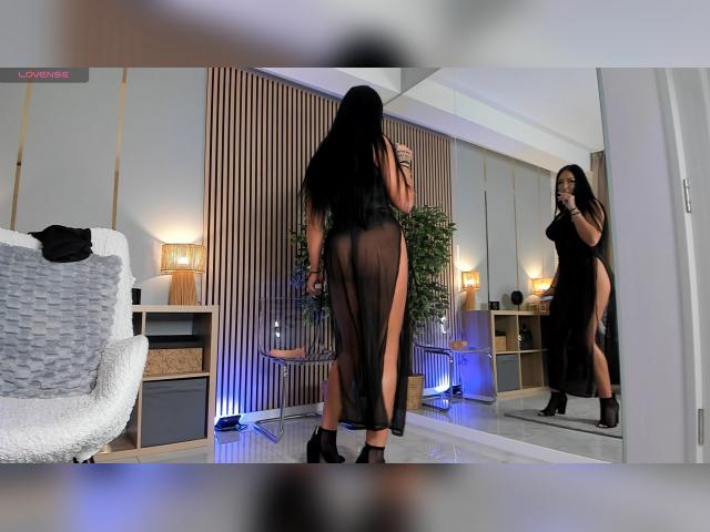 Visit EmeraldKat profile