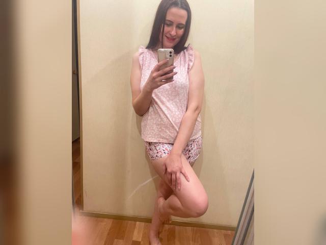 Visit 1CreamRaspberry profile