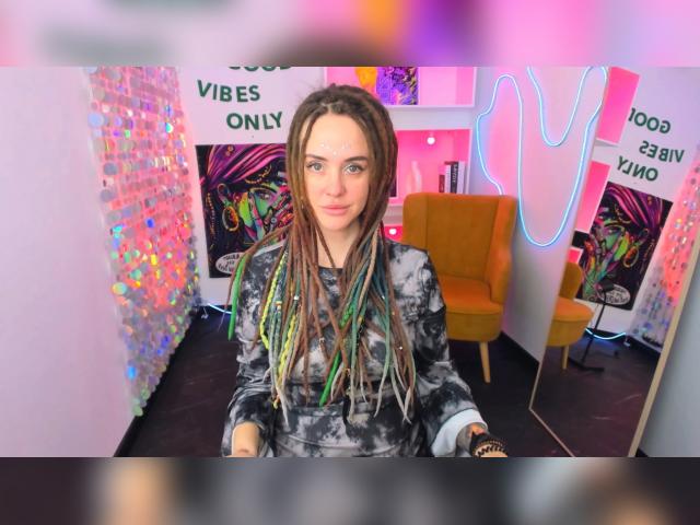 Visit LisaFoxy profile