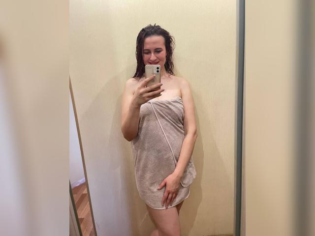 Visit 1CreamRaspberry profile