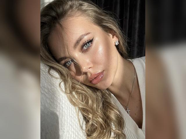 Visit CuteMe01 profile