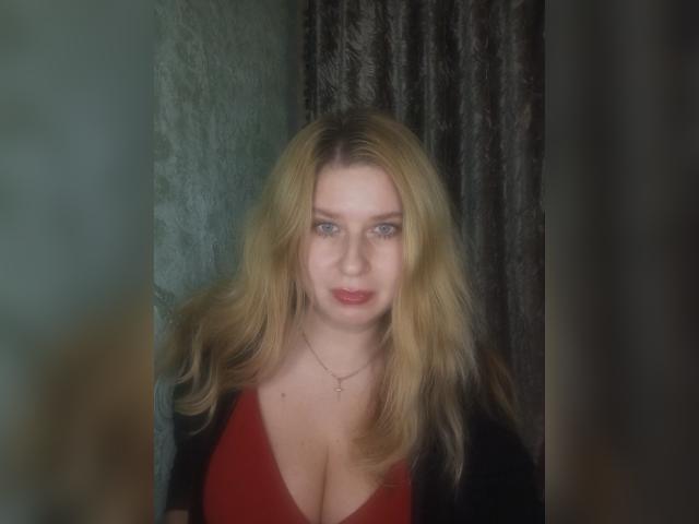 Visit HotShakira profile