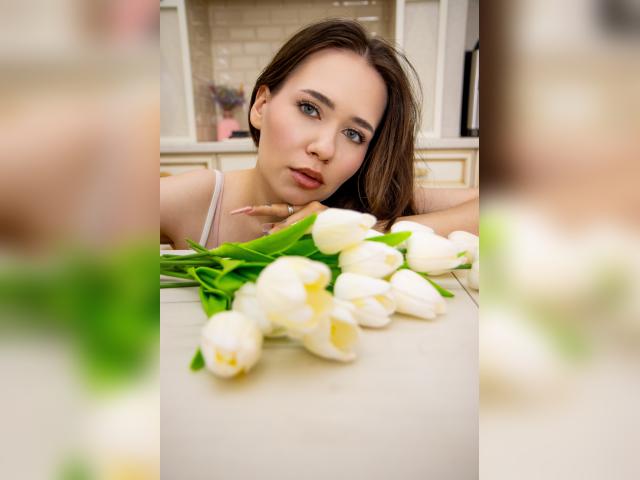 Visit AryaThorne profile