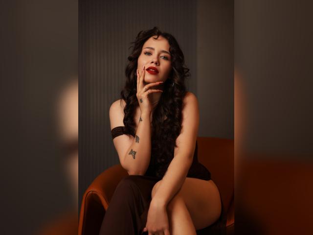 Visit AryaThorne profile