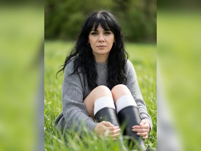 Visit QueenFrost profile