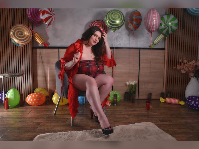 Visit SaraElise profile