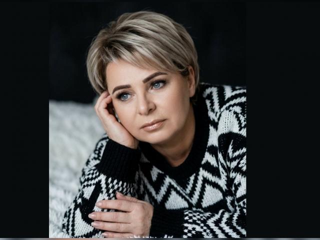 Visit EvaBluebell profile