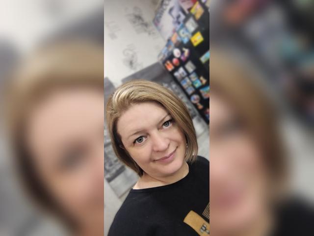 Visit Aveline profile