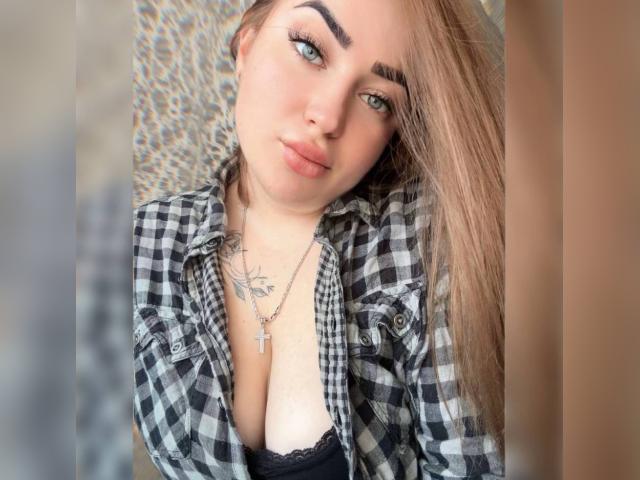 Visit Rosmira profile