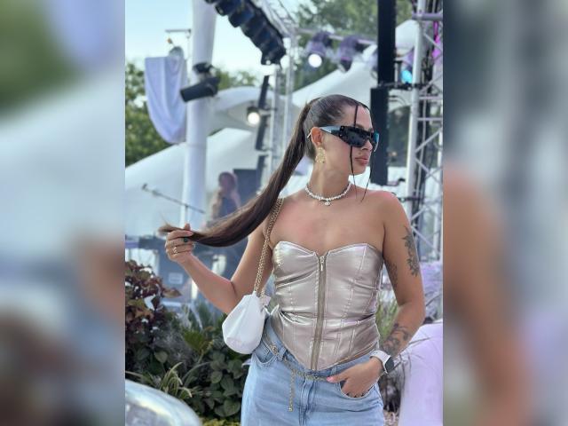 Visit Vikki22 profile