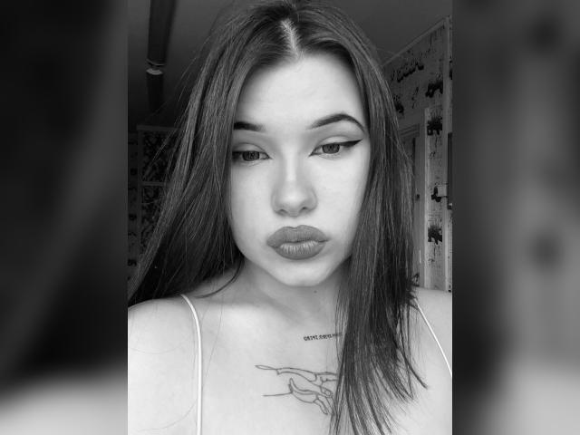 Visit TiaraX profile