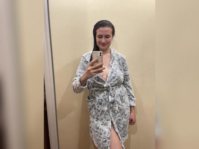 Visit 1CreamRaspberry profile