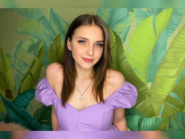 Visit FibieO72 profile