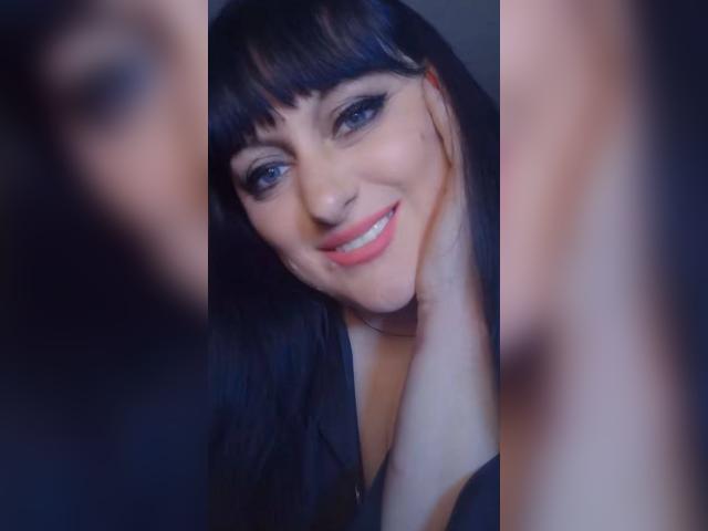 Visit DiQuenn profile