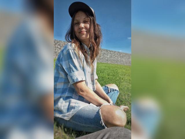 Visit loladan profile