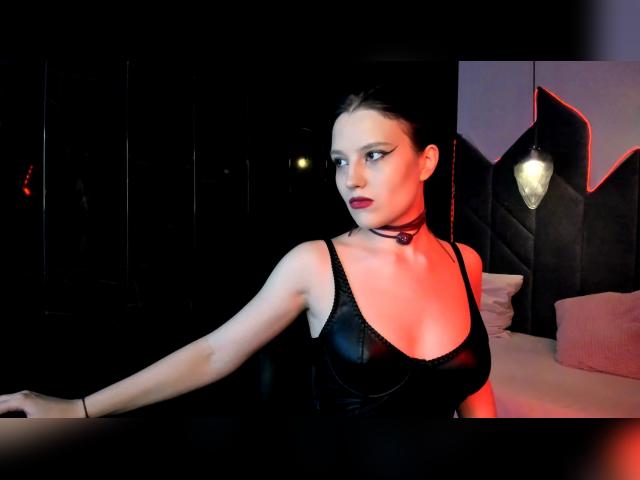 Visit RowenMoon profile