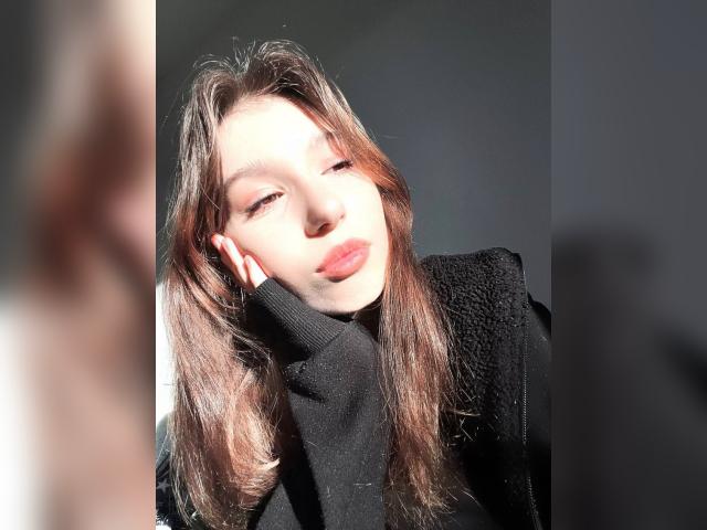 Visit Cutie53632 profile