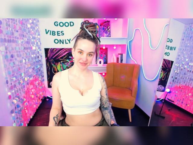 Visit LisaFoxy profile