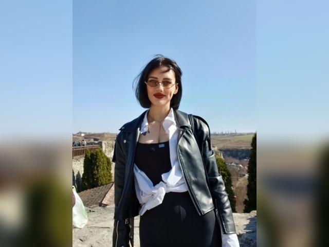 Visit Erya profile