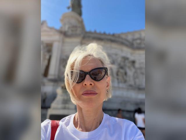 Visit CityGlamLove profile