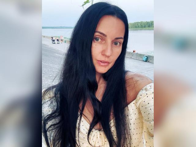 Visit Jassmine profile
