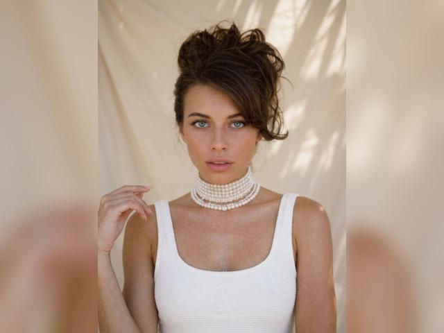 Visit Alinaaa profile