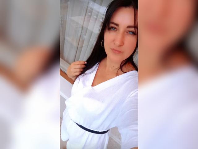 Visit FlirtySugar1 profile