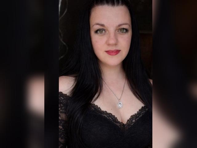 Visit Milana33 profile