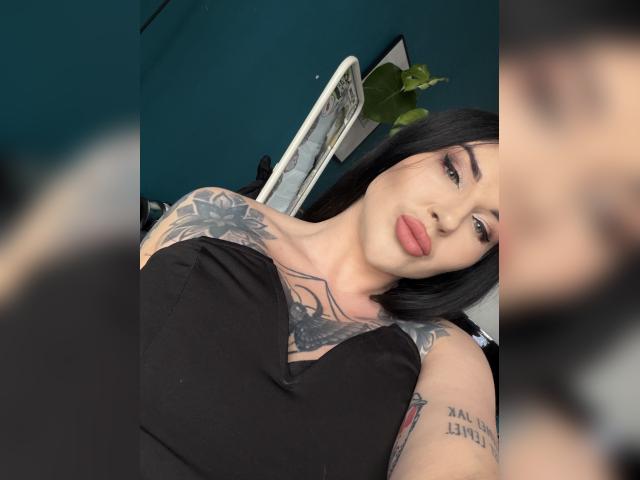 Visit BustyRaven profile