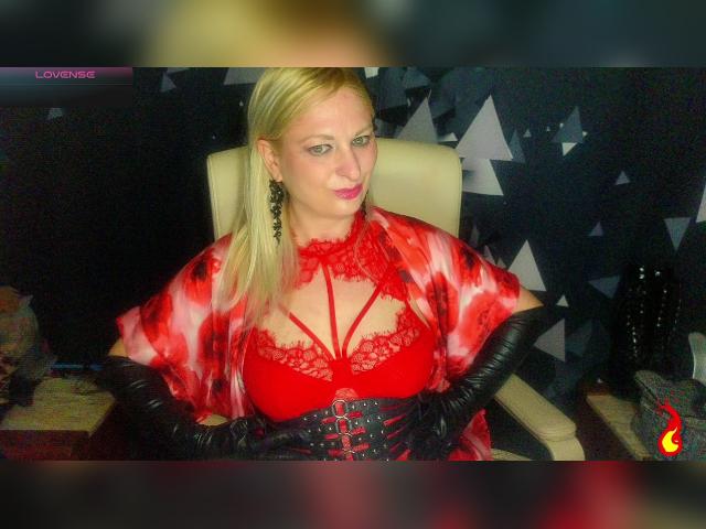 Visit MonicaMiss profile