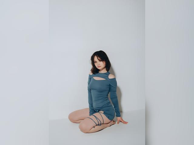 Visit EmilyDiaz profile