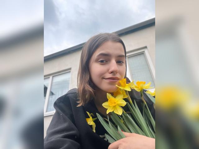 Visit babygirl111 profile