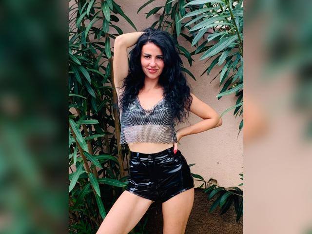 Visit SarahSnake profile
