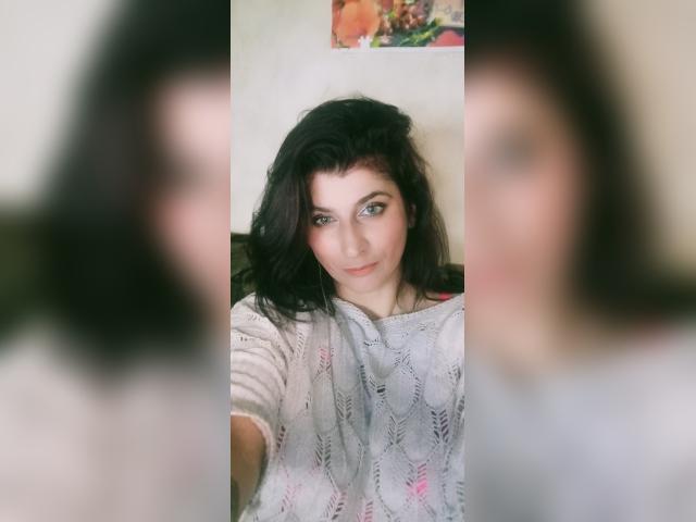Visit Mia44 profile