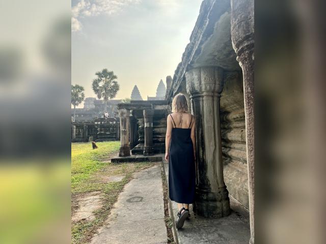 Visit Elymoon profile
